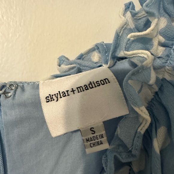 VICI Off the Shoulders Blue and White Dress - Picture 5 of 5